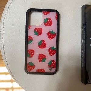 wildflower 11 pro phone case